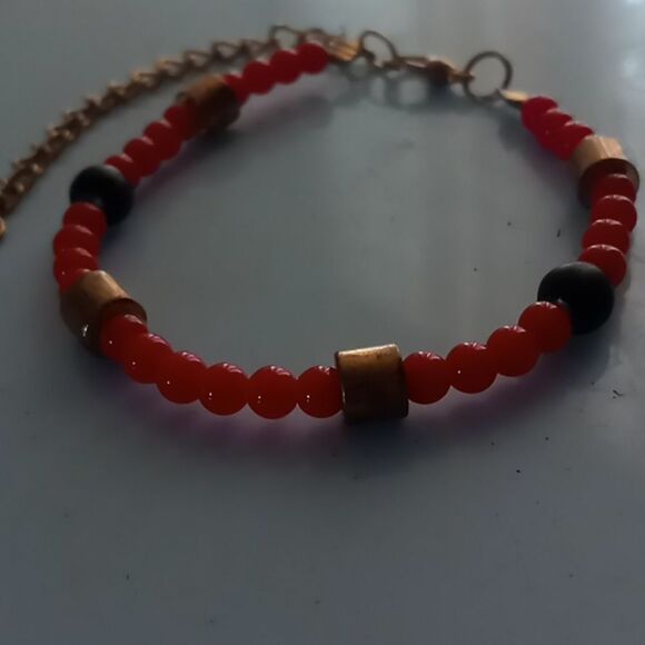 Unique stretchy beaded bracelet - Picture 4 of 5